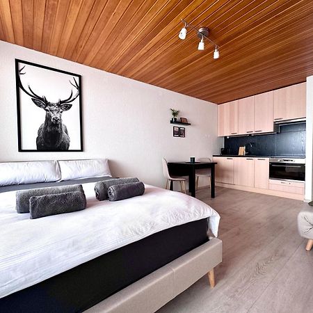 Studio Mit See- Und Bergblick Laax Bagian luar foto